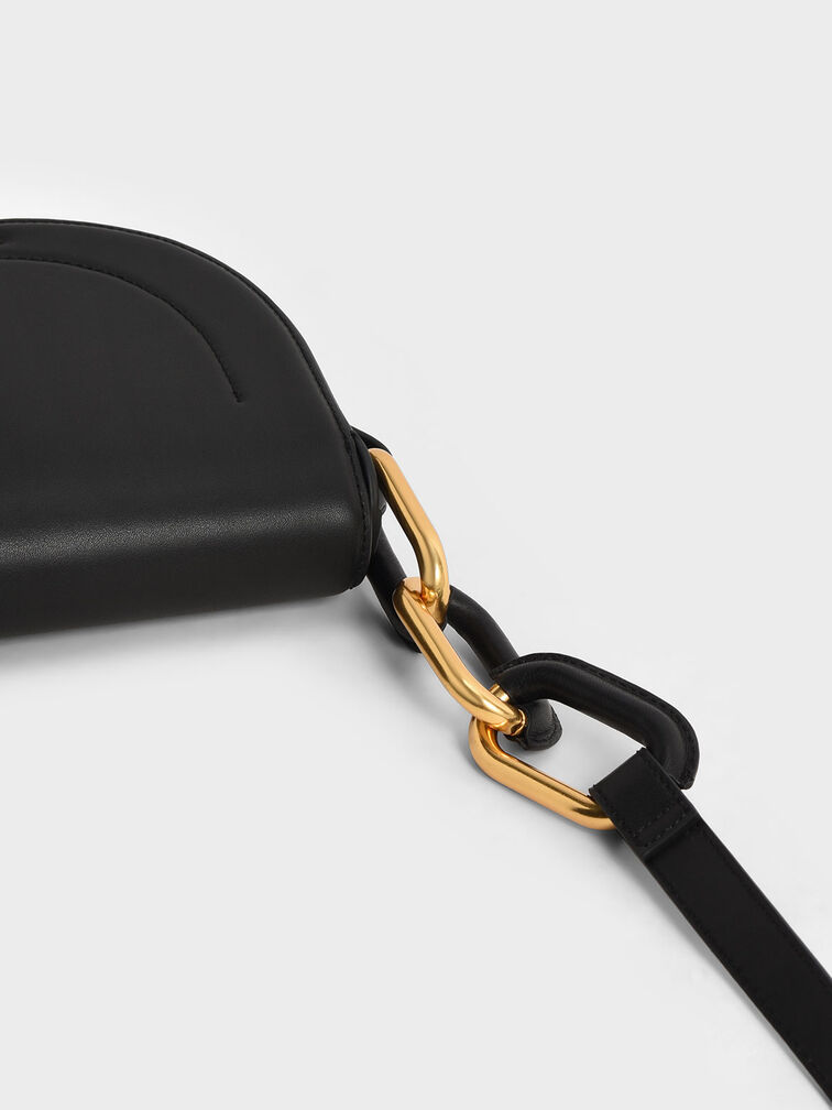 กระเป๋าสะพายข้าง Black Kora Saddle Crossbody Bag CHARLES & KEITH TH