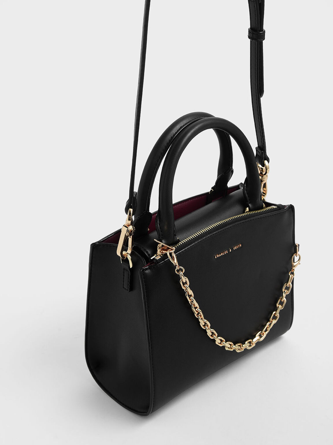 Chain Link Classic Handbag, Black, hi-res