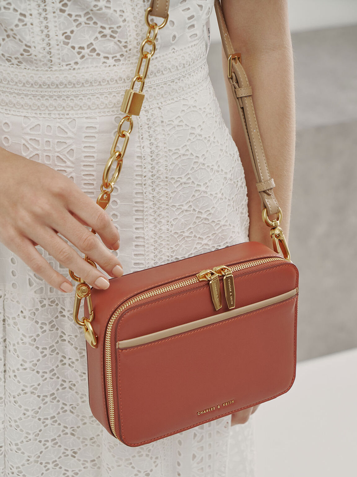 กระเป๋าสะพายข้าง Clay Double Zip Crossbody Bag CHARLES & KEITH TH