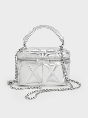 กระเป๋าทรงลูกบาศก์ลายควิลท์ดีไซน์เมทัลลิคพร้อมหูจับด้านบนรุ่น Arwen, สีเงิน, hi-res