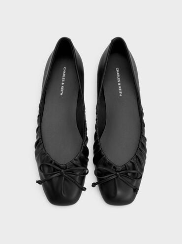 รองเท้าส้นเตี้ยทรงบัลเล่ต์ดีไซน์จับจีบประดับโบว์, สีดำ, hi-res