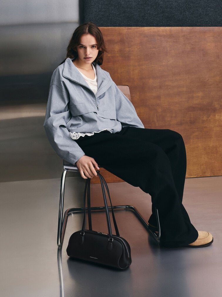 กระเป๋าสะพายไหล่ทรงยาวรุ่น Nelly, สีดำอะไหล่สีเงิน กระเป๋าสะพายไหล่ทรงยาวรุ่น Nelly, สีดำอะไหล่สีเงิน, hi-res