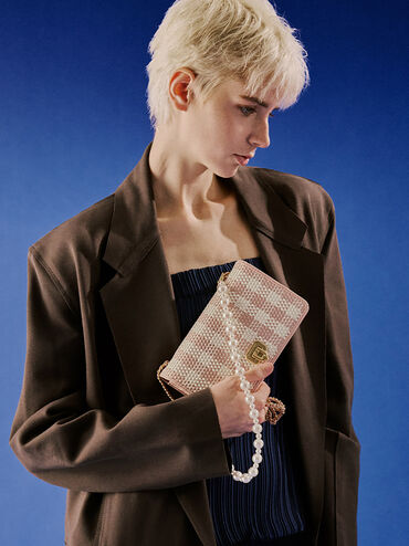 กระเป๋าสตางค์ลายตารางพร้อมสายโซ่ประดับมุกรุ่น Alessia, สีชมพูอ่อน, hi-res