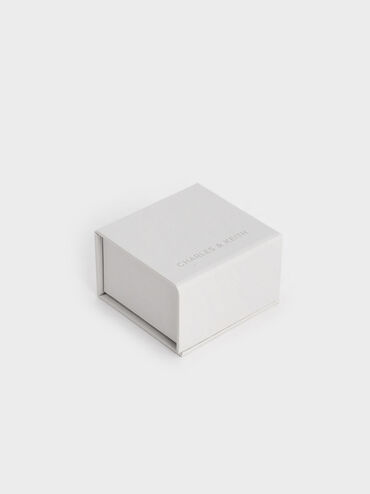 แหวนดีไซน์ไขว้ตกแต่งลายดอกไม้ประดับคริสตัลรุ่น Felicity, สีเงิน, hi-res