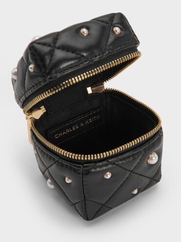 กระเป๋าเพาช์ขนาดไมโครดีไซน์ลายควิลท์ประดับมุกพร้อมสายโซ่รุ่น Janie, สีดำ, hi-res