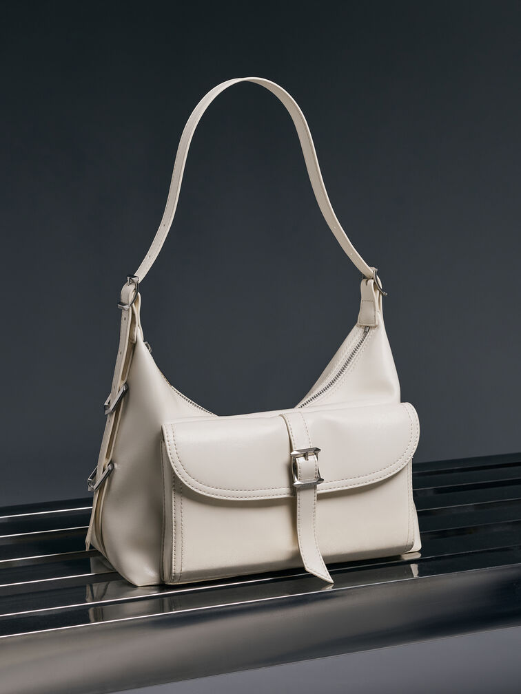 กระเป๋าโฮโบตกแต่งหัวเข็มขัดรุ่น Bryna, สีครีม, hi-res