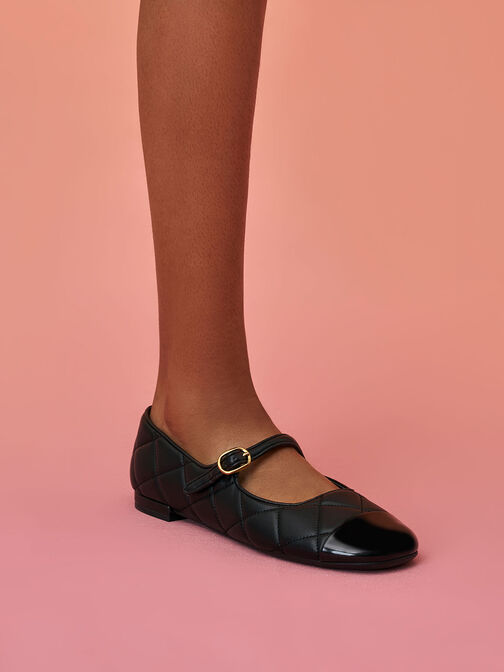 รองเท้าแมรี่เจนแบบหุ้มส่วนหน้าดีไซน์หลายควิลท์, สีดำ, hi-res