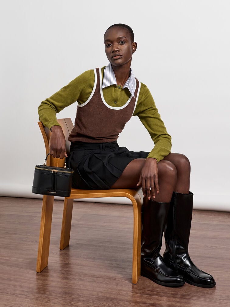 กระเป๋าถือทรงลูกบาศก์พร้อมหูจับด้านบนรุ่น Enola, สีดำ, hi-res