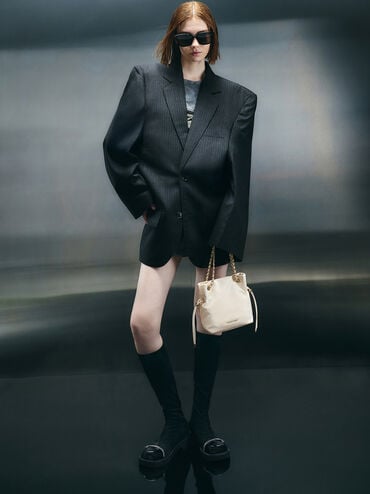 กระเป๋าสะพายข้างดีไซน์สายถักแบบคู่รุ่น Arya, สีครีม, hi-res
