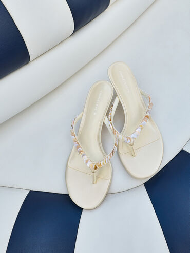 รองเท้าแตะหนีบส้นสูงประดับเลื่อมรุ่น Briella, สีครีม, hi-res