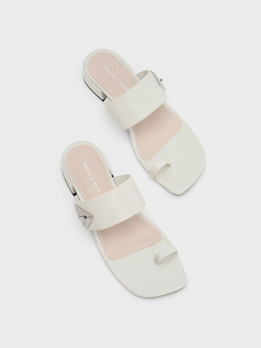 Trice Metallic Accent Toe-Ring Sandals, สีชอล์ค, hi-res