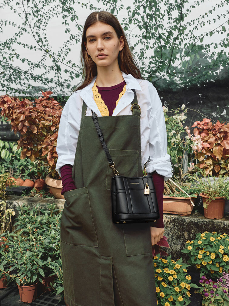 Scottie Bucket Bag, Black, hi-res