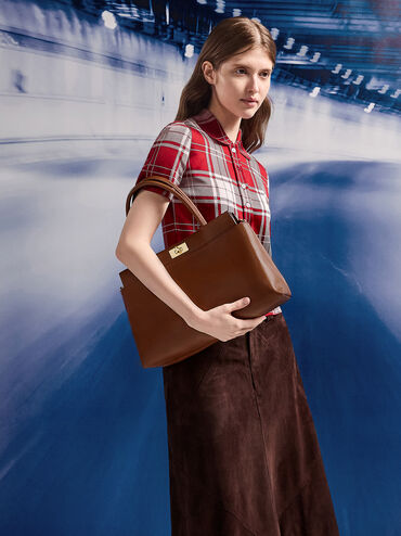 กระเป๋าสะพายข้างทรง Satchel ดีไซน์หูจับด้านบนรุ่น Lennie, สีดาร์คบราวน์, hi-res