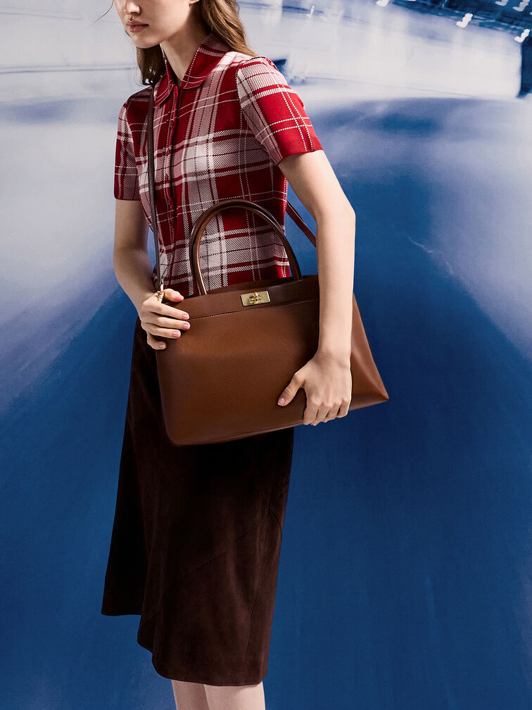 กระเป๋าสะพายข้างทรง Satchel ดีไซน์หูจับด้านบนรุ่น Lennie, สีดาร์คบราวน์, hi-res