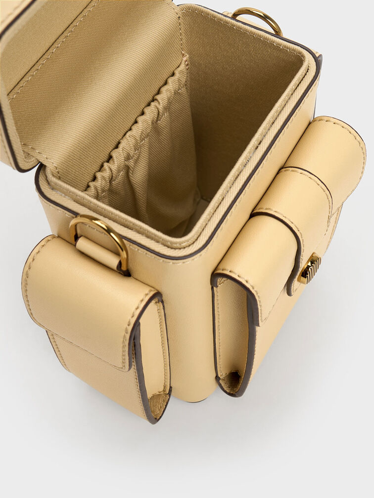 Bronte Multi-Pocket Crossbody Bag, สีเบจ, hi-res