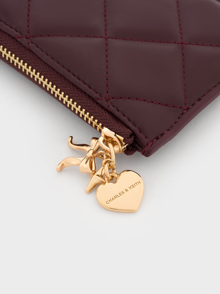 กระเป๋าสตางค์ลายควิลท์ดีเทลซิปรอบพร้อมประดับชาร์มรูปหัวใจโบว์รุ่น Arrietty, สีไวน์เบอร์รี่เรด, hi-res