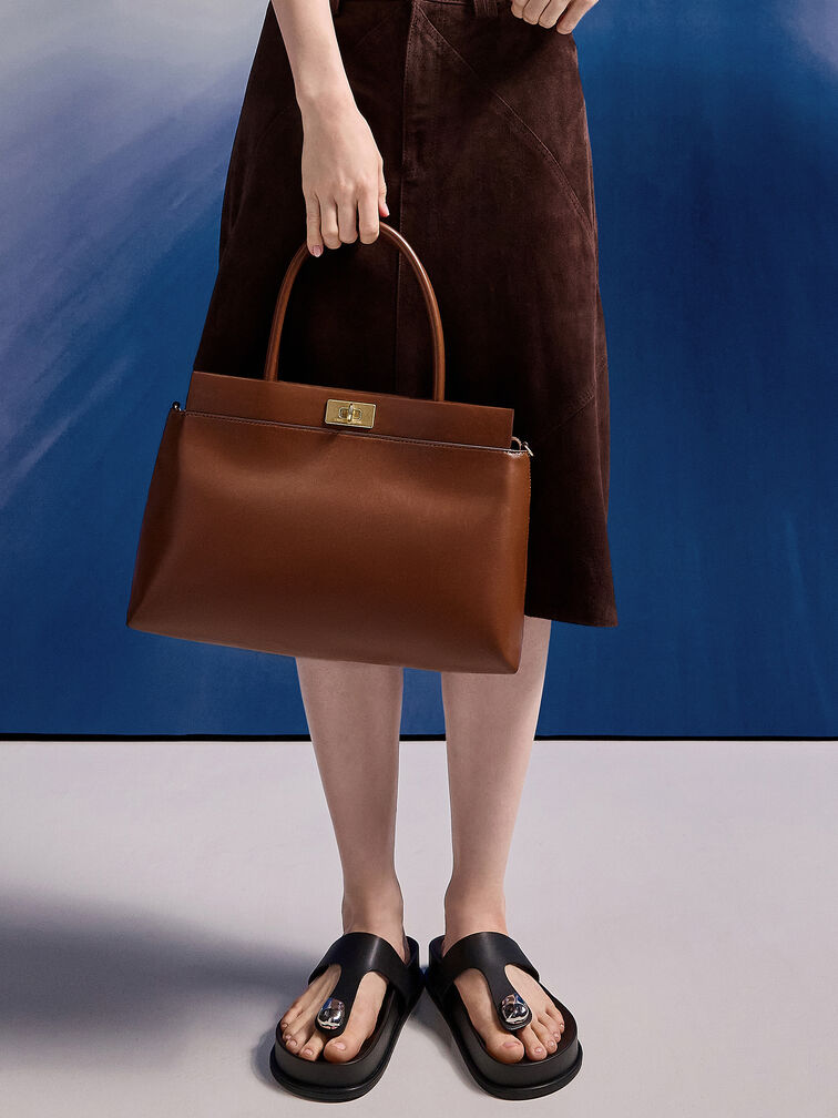 กระเป๋าสะพายข้างทรง Satchel ดีไซน์หูจับด้านบนรุ่น Lennie, สีดาร์คบราวน์, hi-res