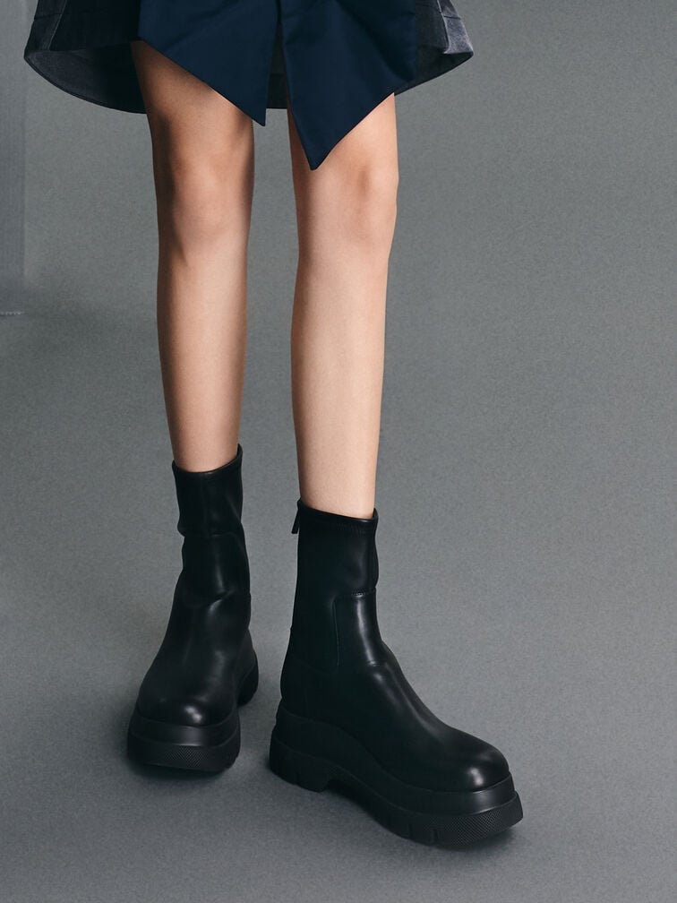 รองเท้าบูทหุ้มข้อแบบพื้นหนาตกแต่งซิปด้านหลังรุ่น Leoi, สีดำ รองเท้าบูทหุ้มข้อแบบพื้นหนาตกแต่งซิปด้านหลังรุ่น Leoi, สีดำ, hi-res