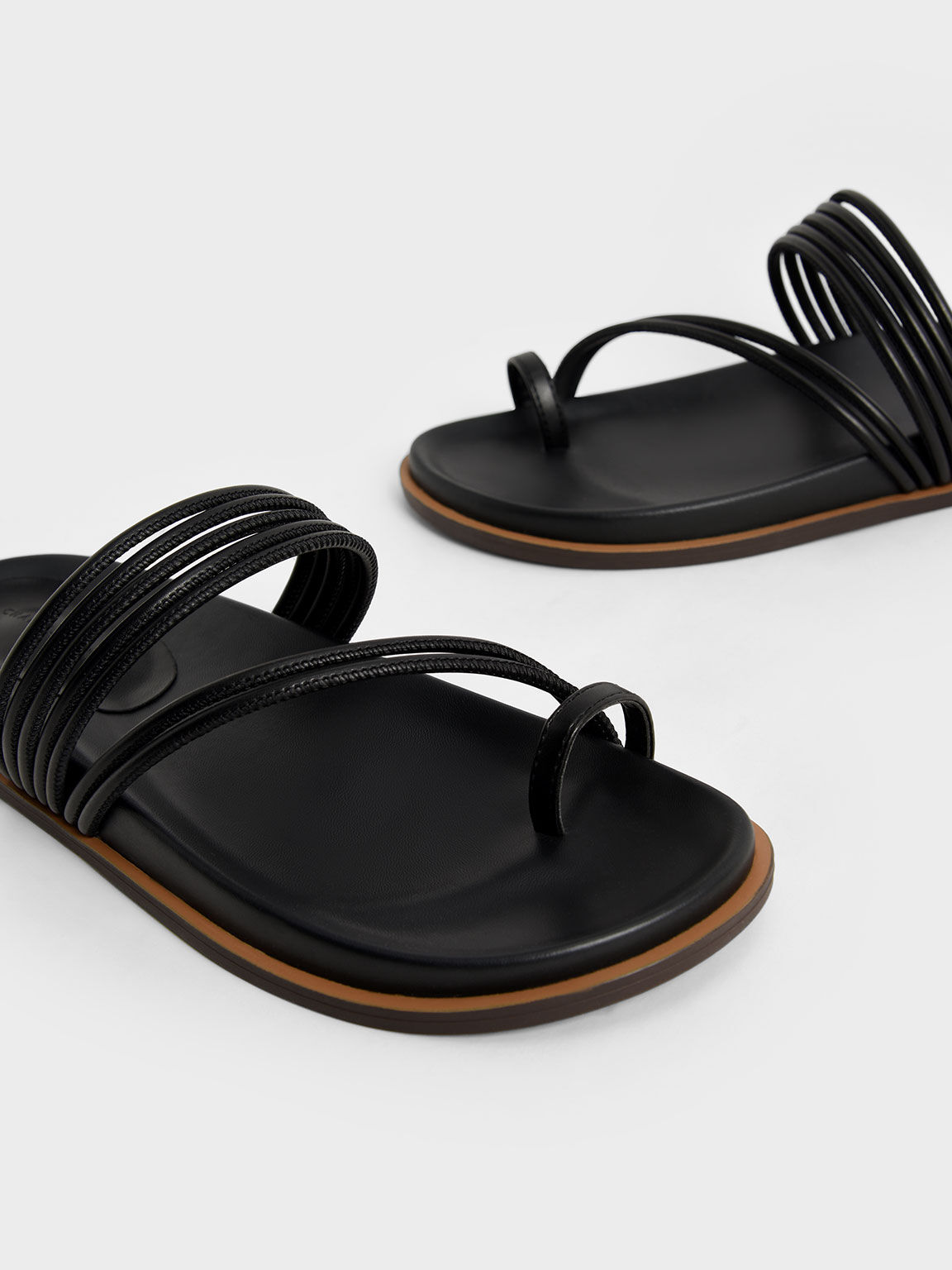 Toe Loop Strappy Flat Sandals, Black, hi-res