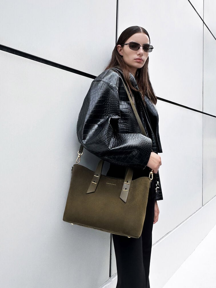 กระเป๋าโท้ทวัสดุหนังกลับรีไซเคิลรุ่น Shania, สีดีพโอลีฟ, hi-res