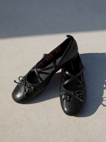 Crossover-Strap Mary Jane Flats, สีดำ, hi-res