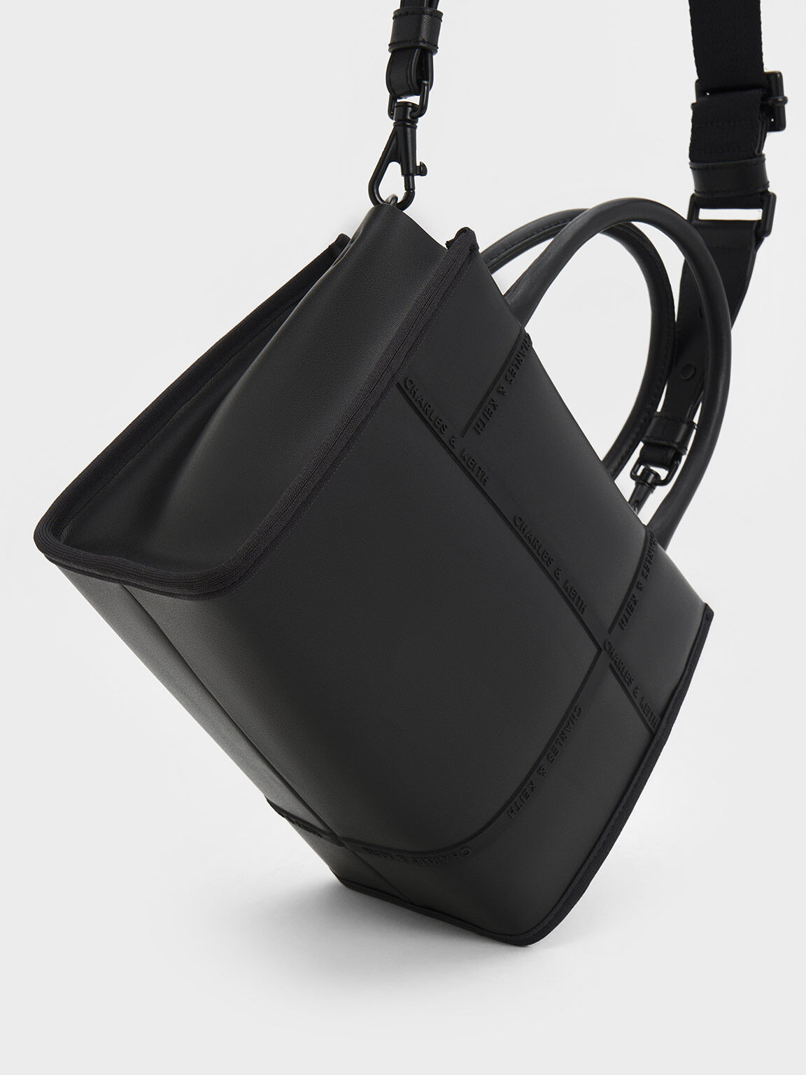 Charles and keith tote bag black shop