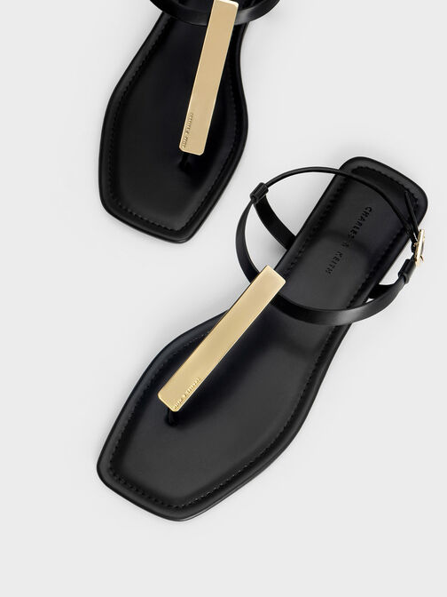 Metallic Accent T-Bar Thong Sandals, สีดำ, hi-res