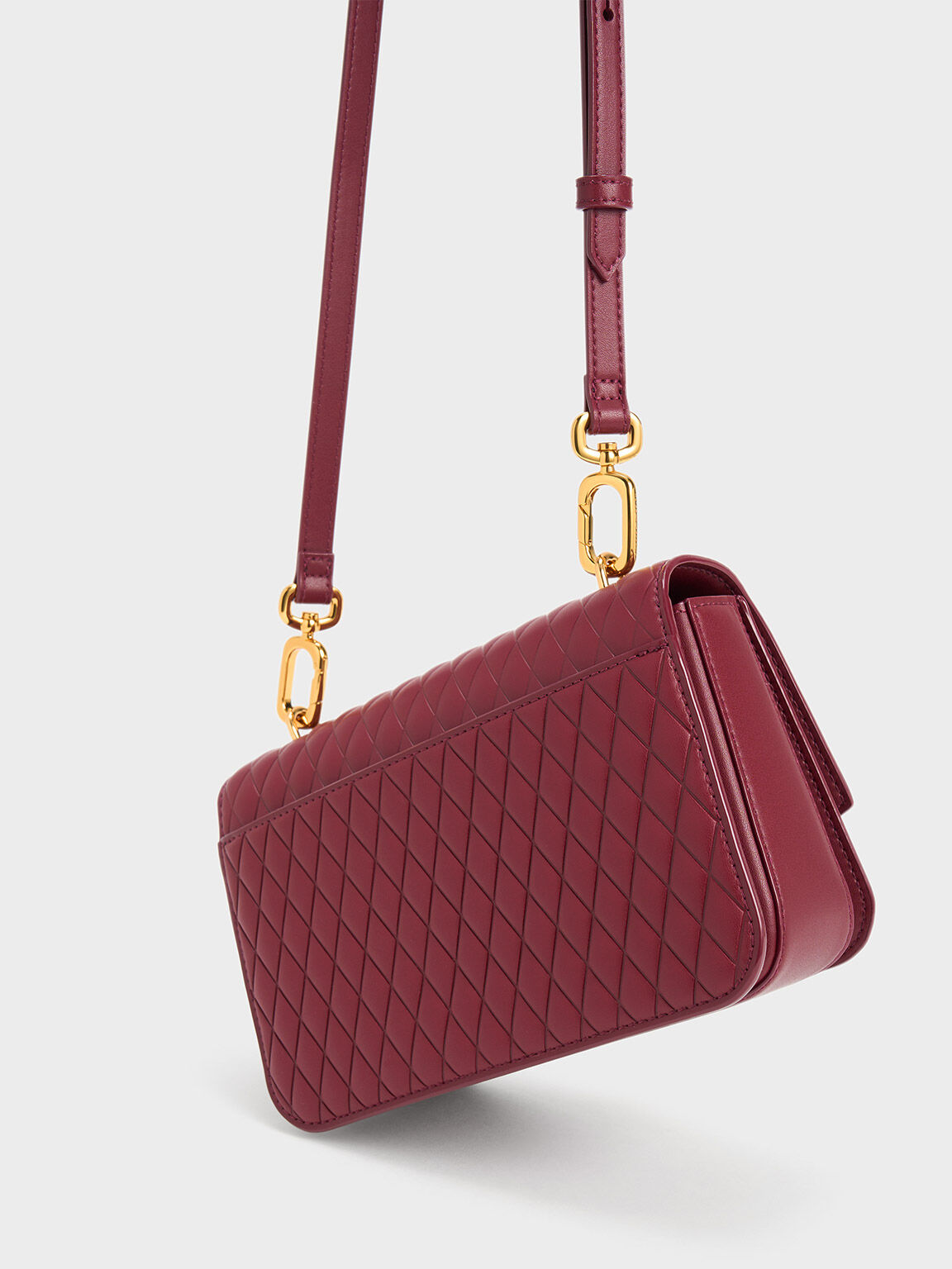Burgundy hotsell quilted bag