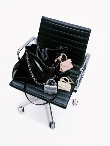 Andromeda Chunky-Chain Trapeze XL Tote Bag, Noir, hi-res