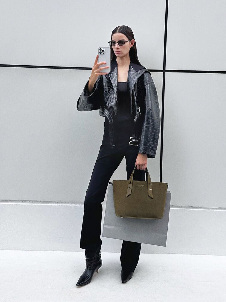 กระเป๋าโท้ทวัสดุหนังกลับรีไซเคิลรุ่น Shania, สีดีพโอลีฟ, hi-res