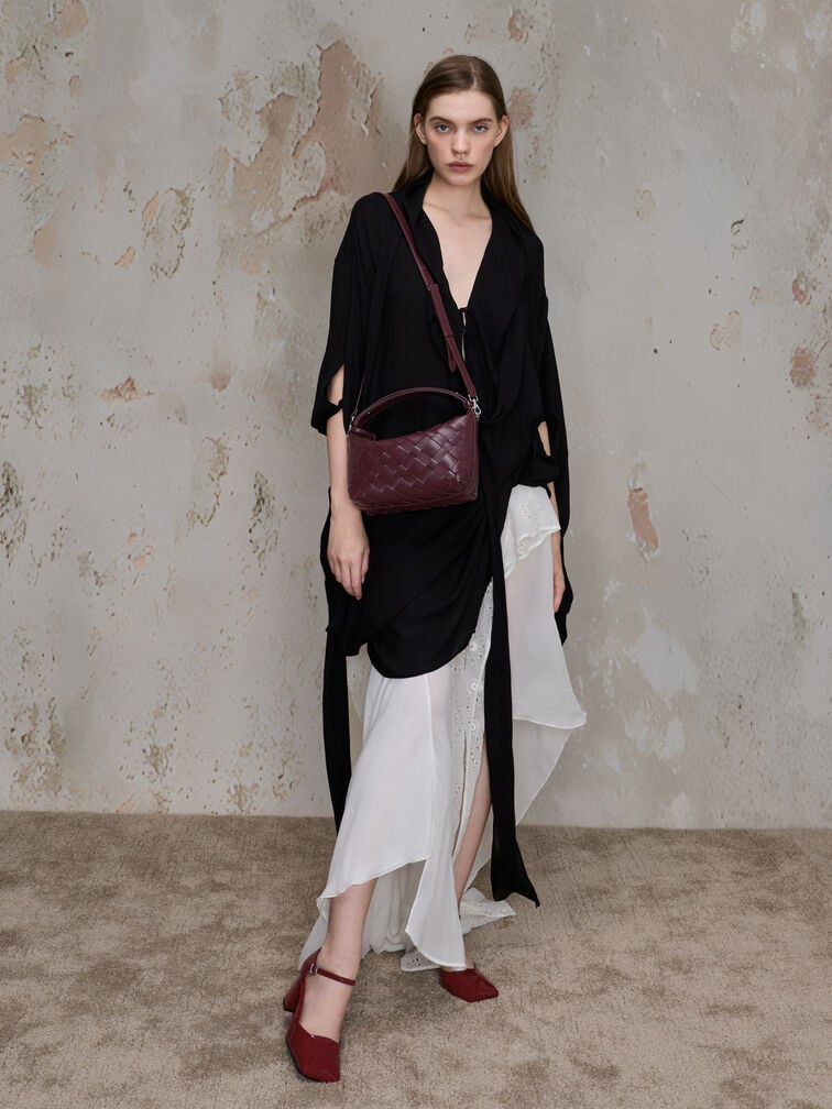 กระเป๋าสะพายไหล่ดีไซน์แบบสานรุ่น Ivette, สีไวน์เบอร์รี่เรด กระเป๋าสะพายไหล่ดีไซน์แบบสานรุ่น Ivette, สีไวน์เบอร์รี่เรด, hi-res