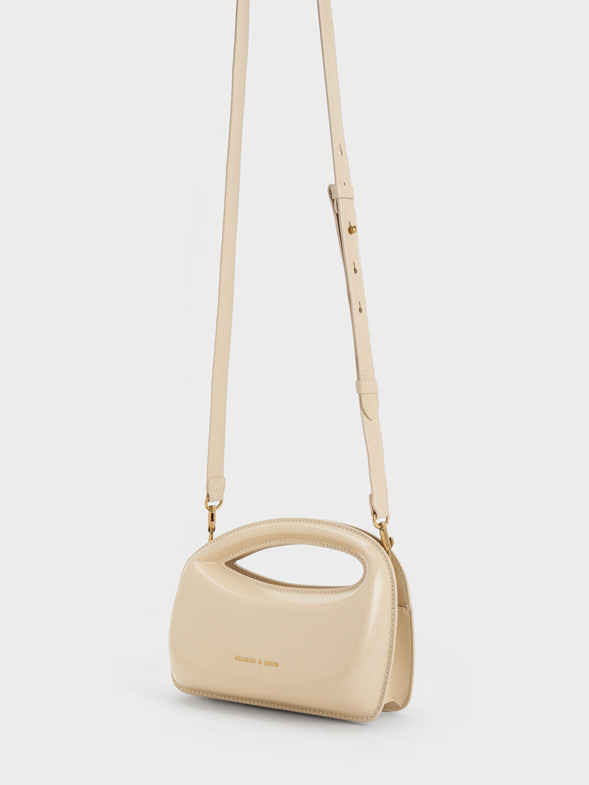 Charles and keith dome bag 2025