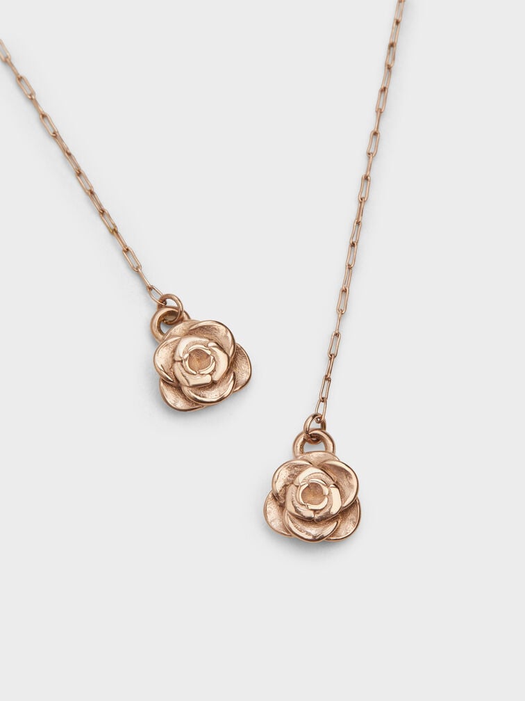ต่างหูแบบยาวดีไซน์อสมมาตรประดับลายดอกไม้รุ่น Rosalind, สีบรัชโรสโกลด์, hi-res