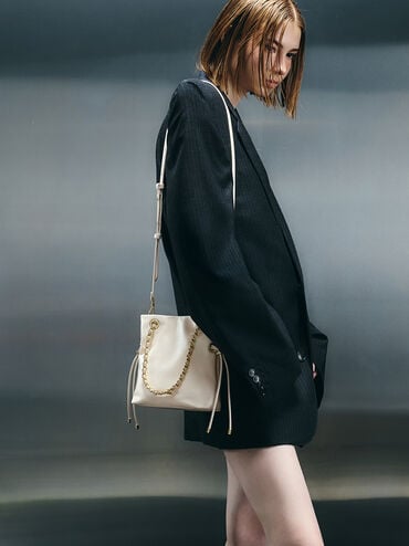 กระเป๋าสะพายข้างดีไซน์สายถักแบบคู่รุ่น Arya, สีครีม, hi-res