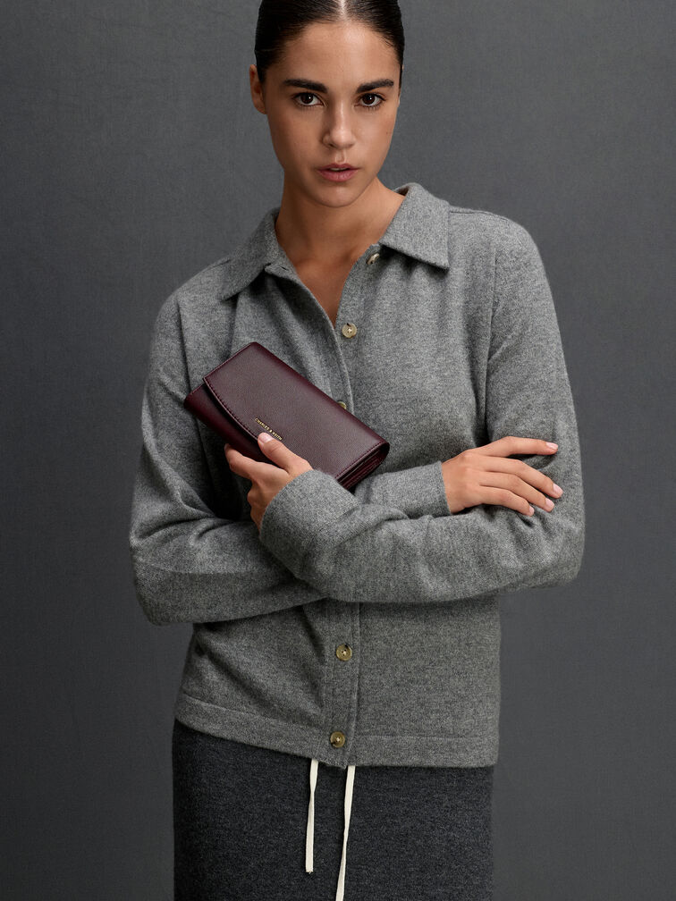กระเป๋าสตางค์ใบยาวดีไซน์ที่ปิดด้านหน้าทรงโค้งรุ่น Briony, Wineberry Red, hi-res