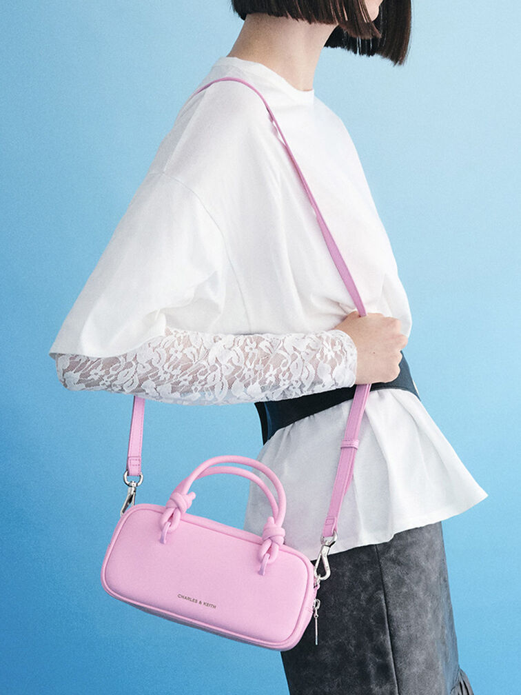 กระเป๋าสะพายข้างทรงยาวดีไซน์หูจับแบบผูกปมรุ่น Sammie, สีบับเบิ้ลกัมพิ้งค์, hi-res