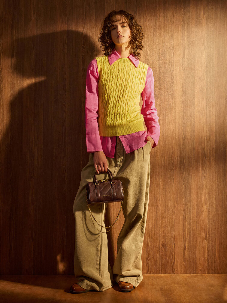 กระเป๋าทรงโบว์ลิ่งดีไซน์ลายเส้นพร้อมสายโซ่รุ่น Philomena, สีดิสเทรสด์คอฟฟี่, hi-res