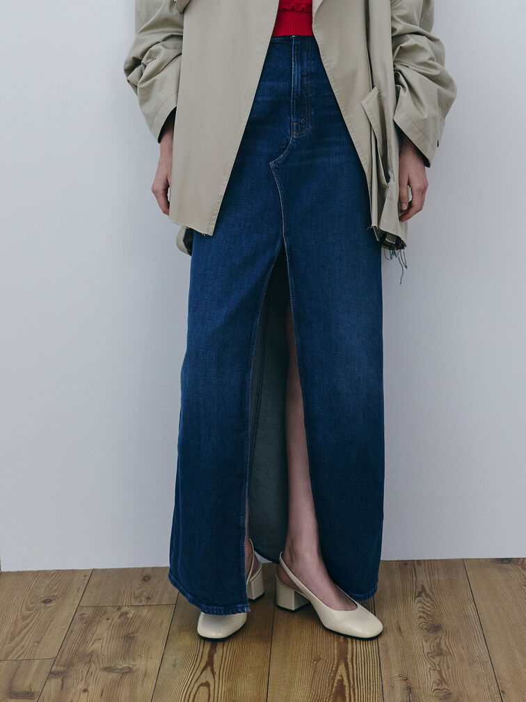 รองเท้าส้นสูงรัดส้นวัสดุหนังแก้วรุ่น Danni, สีชอล์ค, hi-res