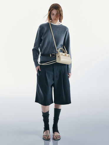 กระเป๋าถือเอฟเฟกต์ลายจระเข้รุ่น Aubrielle, สีไอวอรี่, hi-res