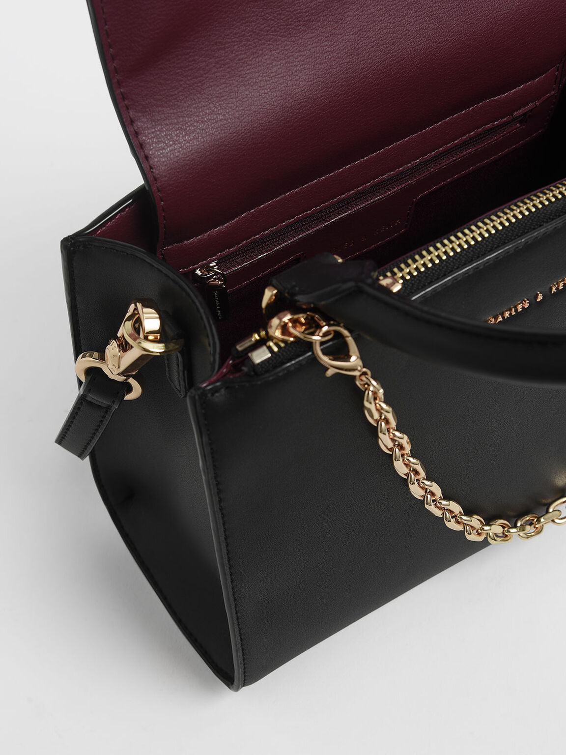 Chain Link Classic Handbag, Black, hi-res