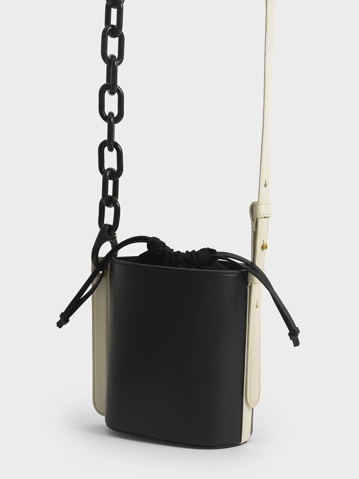 Alden Chain-Link Canvas Drawstring Bucket Bag, Black, hi-res