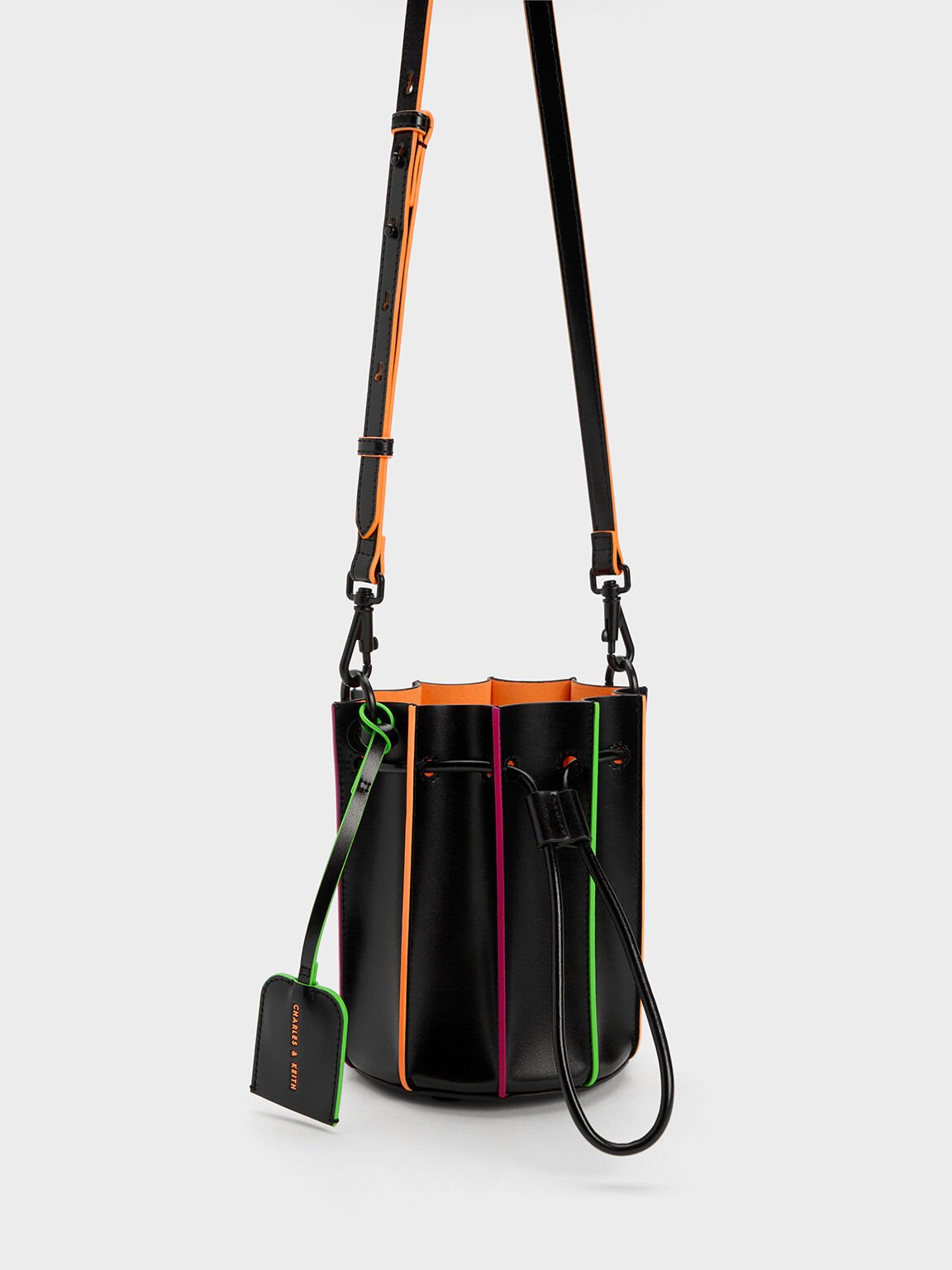 Charles and keith classic bucket bag new arrivals