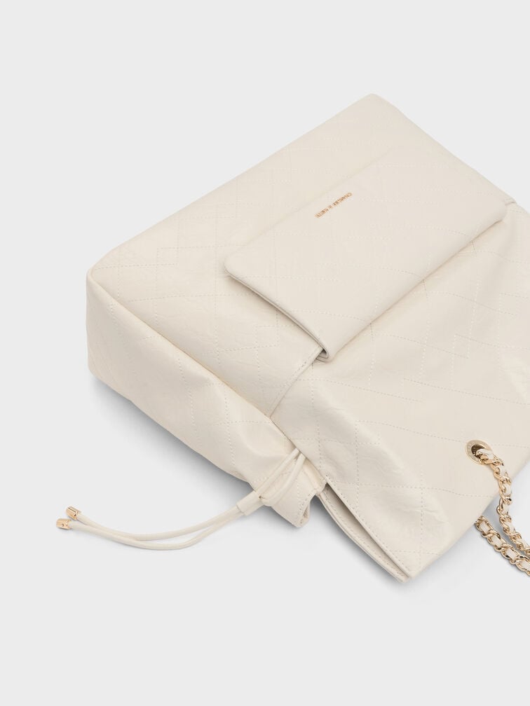 กระเป๋าเป้สองฟังก์ชันที่ปิดแบบเชือกรูดดีไซน์ลายควิลท์พร้อมสายโซ่ถักรุ่น Duo, สีครีม, hi-res