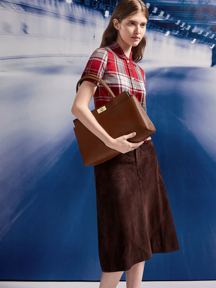 กระเป๋าสะพายข้างทรง Satchel ดีไซน์หูจับด้านบนรุ่น Lennie, สีดาร์คบราวน์, hi-res