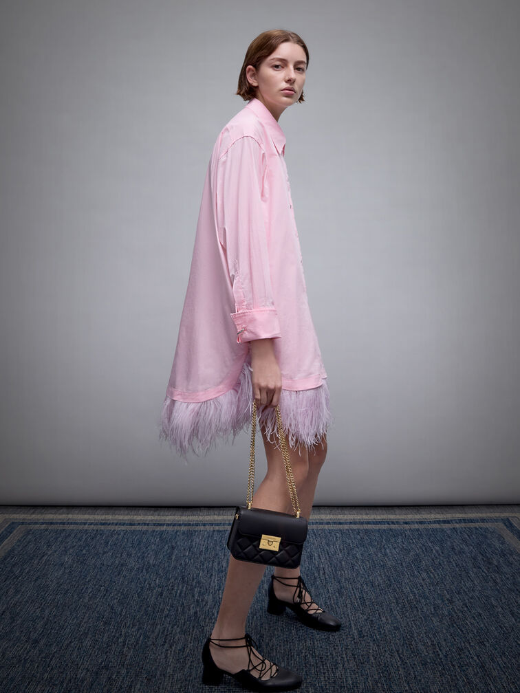 กระเป๋าถือสายโซ่ลายควิลท์ดีไซน์ที่ปิดแบบกด, สีดำ, hi-res