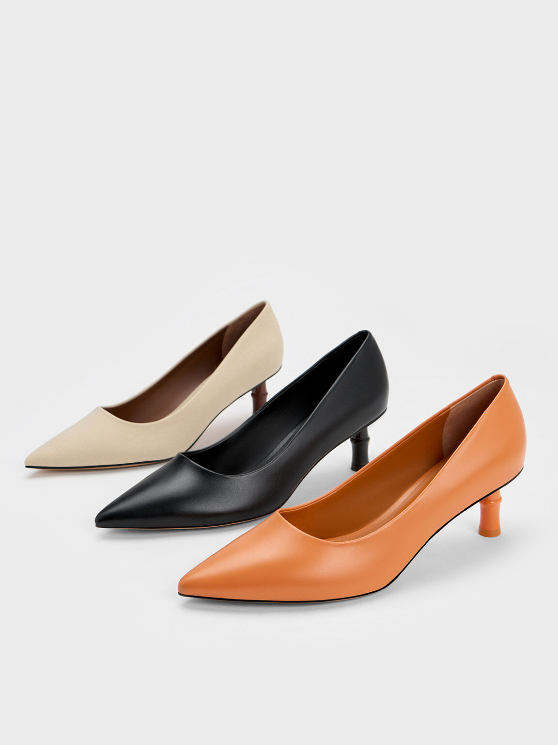 Heels with pointed toe outlet