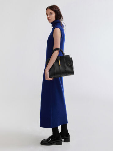 กระเป๋าโท้ทขนาดใหญ่ตกแต่งอะไหล่เมทัลลิครุ่น Cesia, สีดำ, hi-res