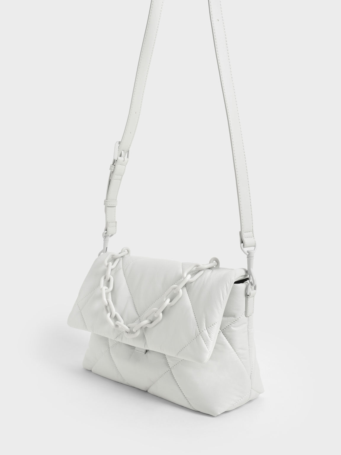 Lin Puffer Chain Shoulder Bag, White, hi-res