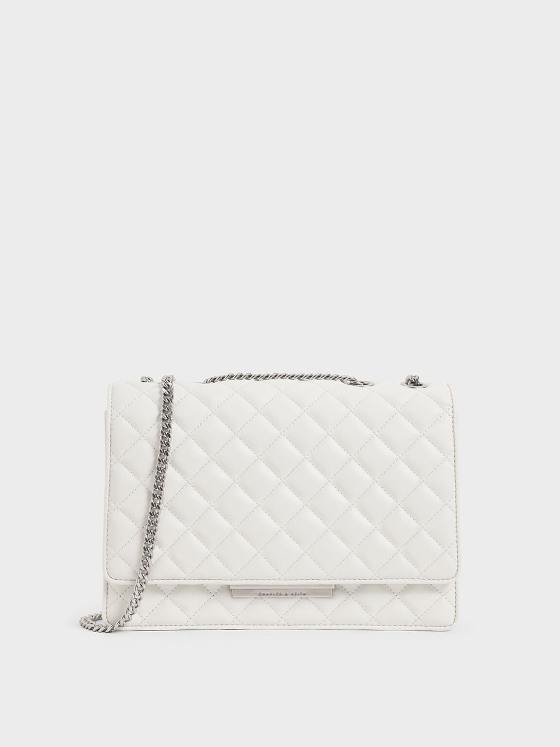 black quilted chain shoulder bag
