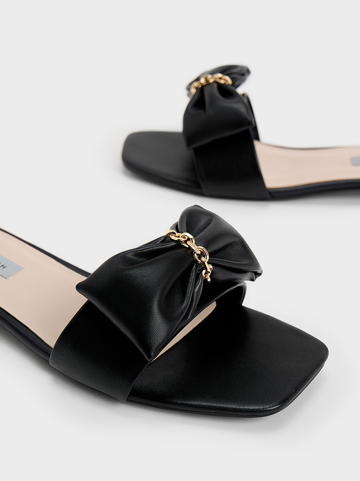 Bow slides black online